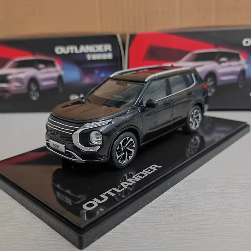 1:43 Mitsubishi Outlander SUV Model Reprlica 2 1:43 Mitsubishi Outlander SUV Model Reprlica - Image 2