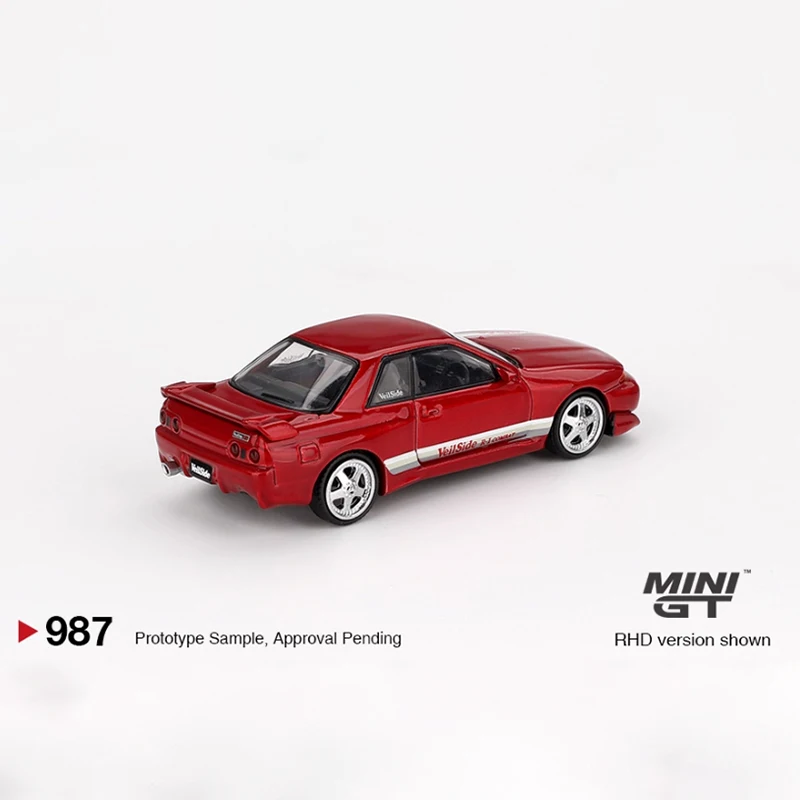 Red Nissan Skyline GTR-R32 Diecast Model 6 Red Nissan Skyline GTR-R32 Diecast Model - Image 6