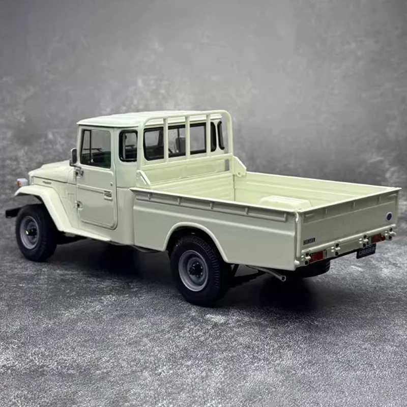1:18 Scale KYOSHO LC40 Pickup Model 4 1:18 Scale KYOSHO LC40 Pickup Model - Image 4