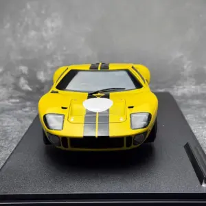 Vintage 1:18 GT40 MK.1 Model in Yellow 8 Sd75d60a57c7f4bde9cc6f5480a913f42b