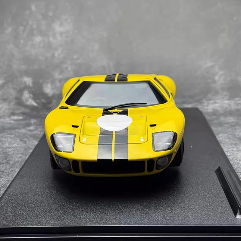 Vintage 1:18 GT40 MK.1 Model in Yellow 3 Vintage 1:18 GT40 MK.1 Model in Yellow - Image 3