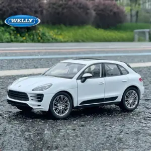 1:24 Porsche Macan Turbo Model SUV