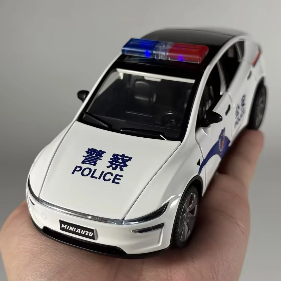 Maisto 1:32 Police Model Car Collection 2 Maisto 1:32 Police Model Car Collection - Image 2