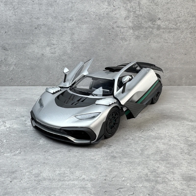 1:18 Starlight Coating Diecast Alloy Car Model 5 1:18 Starlight Coating Diecast Alloy Car Model - Image 5