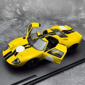 Vintage 1:18 GT40 MK.1 Model in Yellow 9 Se398b5b0c0e04feabe7a18d2f157757dO