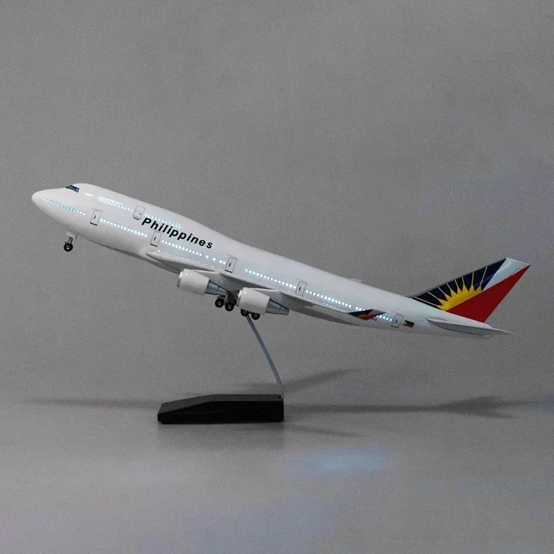 Philippines Airlines Boeing 747 Model 1:150 Scale 7 Philippines Airlines Boeing 747 Model 1:150 Scale - Image 7