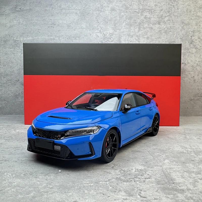 Pudi 1:18 Type R Alloy Car Model in Blue 2 Pudi 1:18 Type R Alloy Car Model in Blue - Image 2