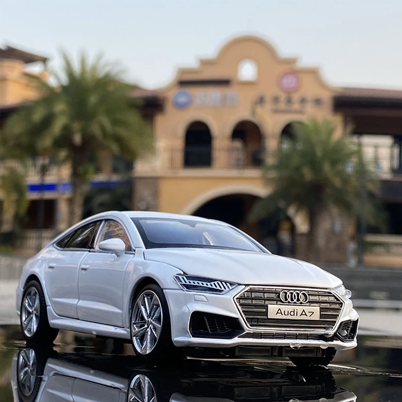 White 1:32 Scale Audi A7 Coupe Model 9 White 1:32 Scale Audi A7 Coupe Model - Image 9