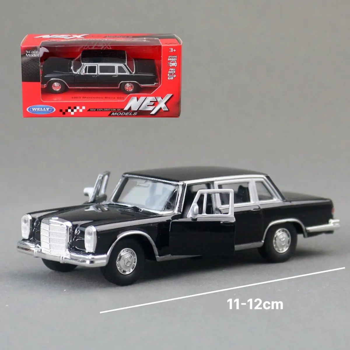 Vintage Black Mercedes-Benz 600 Pullman Model 7 Vintage Black Mercedes-Benz 600 Pullman Model - Image 7