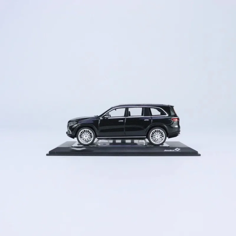 1:43 Scale Black GLS Diecast Model 4 1:43 Scale Black GLS Diecast Model - Image 4