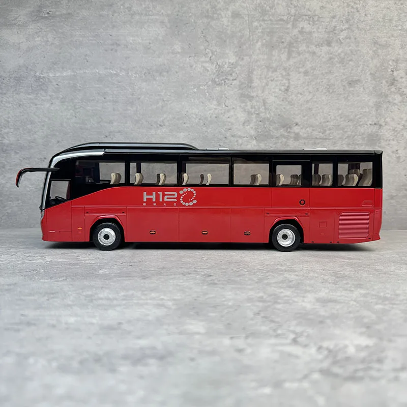 Miniature 1:36 Zhongtong H12 Bus Model 3 Miniature 1:36 Zhongtong H12 Bus Model - Image 3