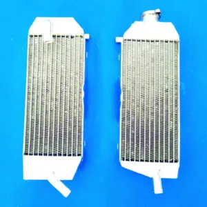 Yamaha YZ WR Aluminum Radiator Set 2000-2006 5 Sf89225c37b154802a0b7ced7f6abc011e 1