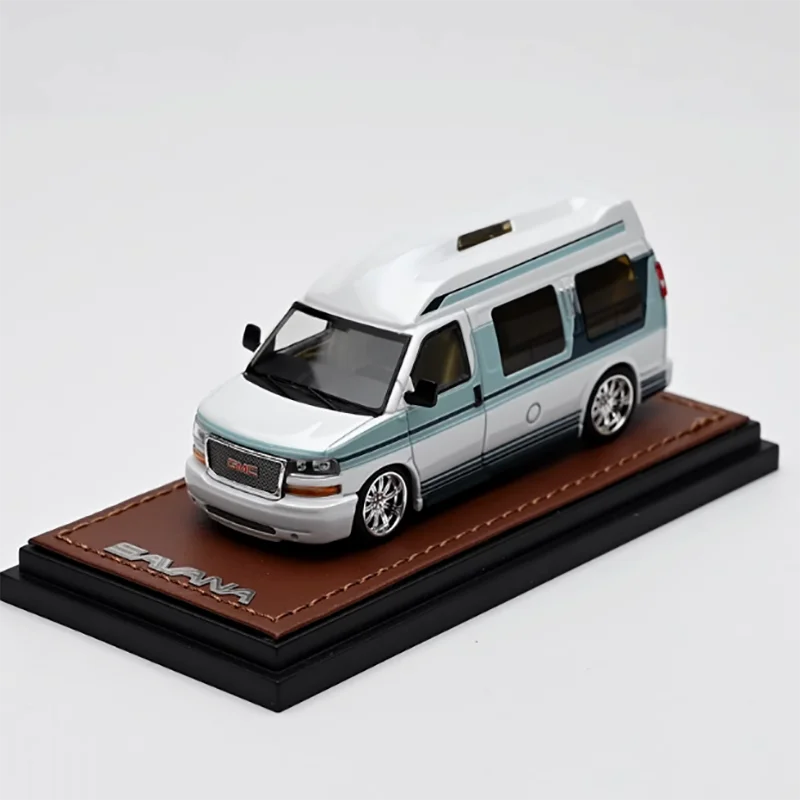 1:64 GMC Savana Diecast Model in Silver or Blue 2 1:64 GMC Savana Diecast Model in Silver or Blue - Image 2