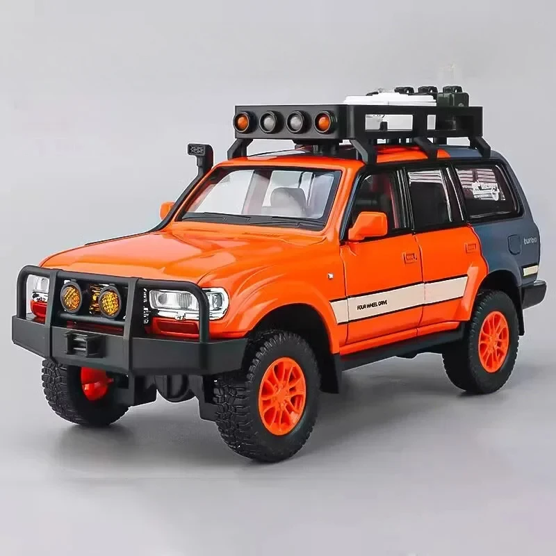 1:24 Scale Land Cruiser LC80 Toy Model 10 1:24 Scale Land Cruiser LC80 Toy Model - Image 10