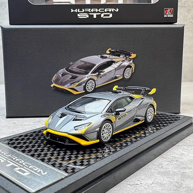 Silver Lamborghini Huracan STO 1:64 Scale Model 5 Silver Lamborghini Huracan STO 1:64 Scale Model - Image 5