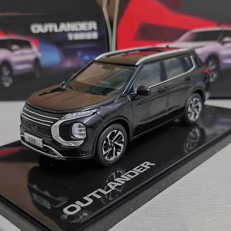 1:43 Mitsubishi Outlander SUV Model Reprlica 8 1:43 Mitsubishi Outlander SUV Model Reprlica - Image 8