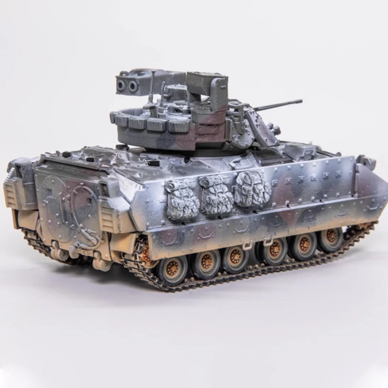 1/72 American M2A3 Bradley Model Tank 3 1/72 American M2A3 Bradley Model Tank - Image 3