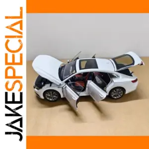 2018 White Alloy Car Model 1:18 Scale