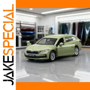Green Skoda Superb 1:43 Diecast Model Car