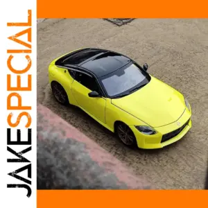 Maisto 1:24 Nissan Z Diecast Model Yellow