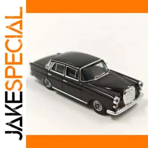 Vintage Car Model 1/87 Scale Collectible