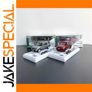 Land Rover Discovery 4 1:64 Scale Diecast Model in Silver or Red