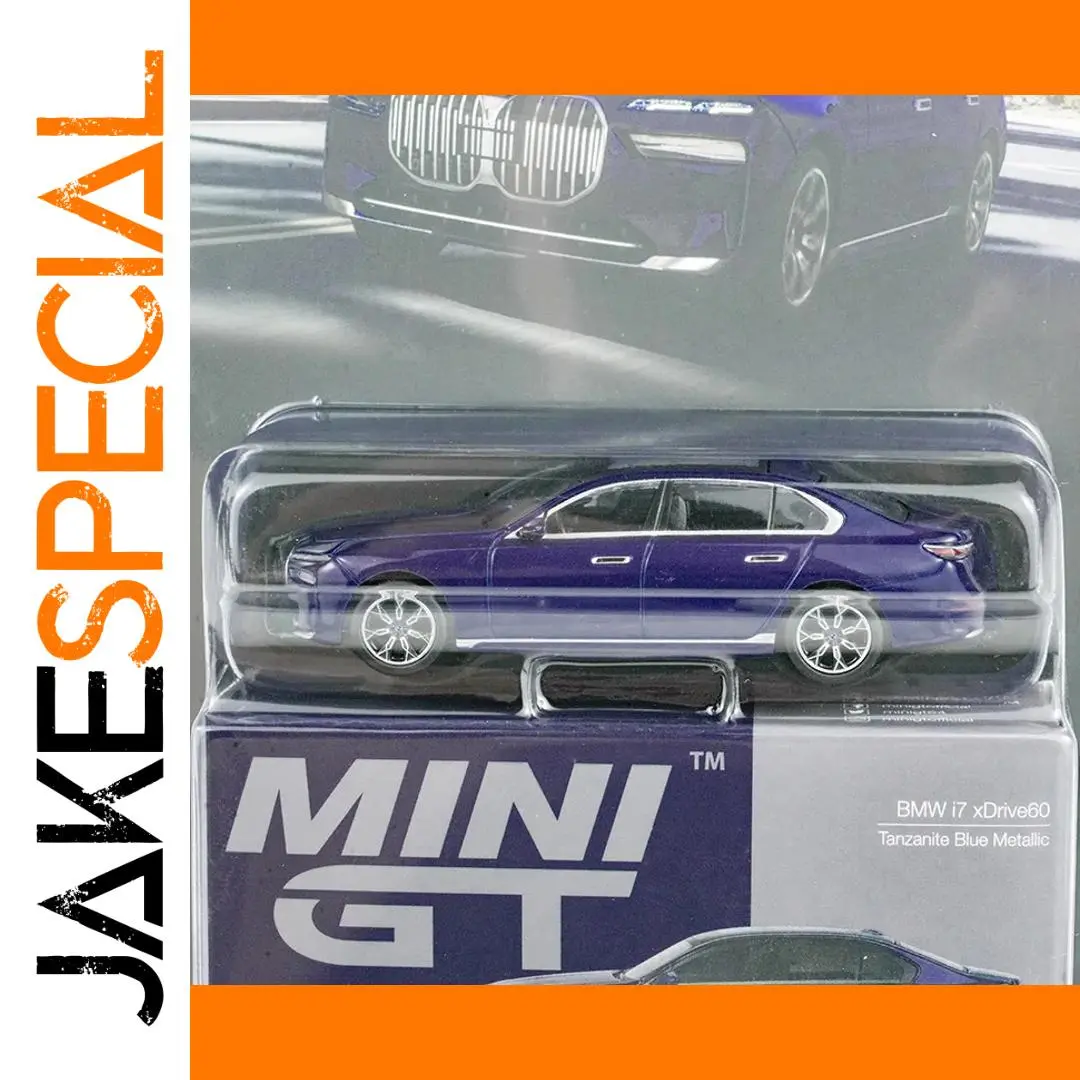 BMW I7 XDrive60 Diecast Model in Tanzanite Blue 1 BMW I7 XDrive60 Diecast Model in Tanzanite Blue