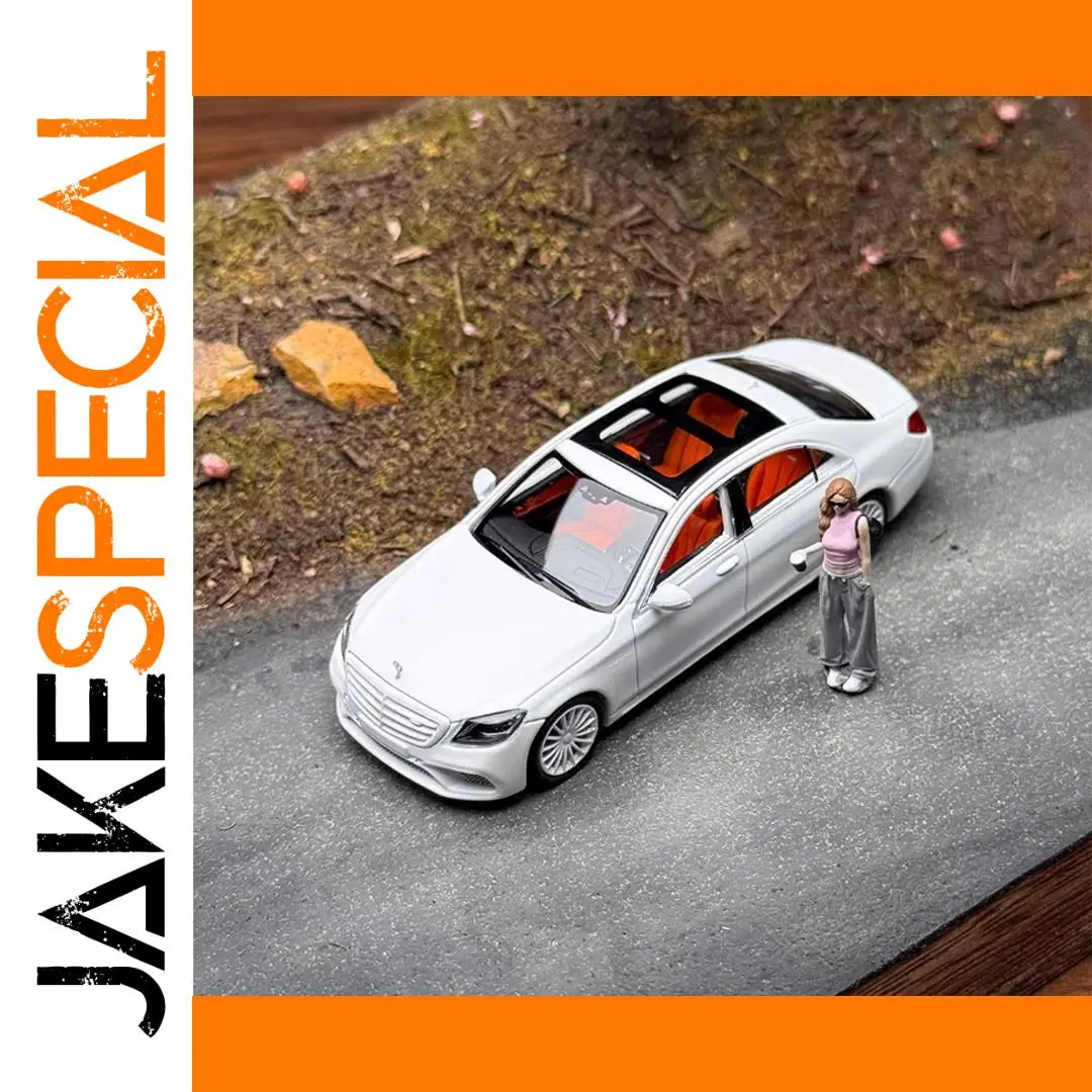 White Mercedes-Benz S65 W222 Diecast Model 1:64 Scale 1 White Mercedes-Benz S65 W222 Diecast Model 1:64 Scale