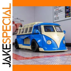 Vibrant Blue Retro Van Model Car 1:32 Scale