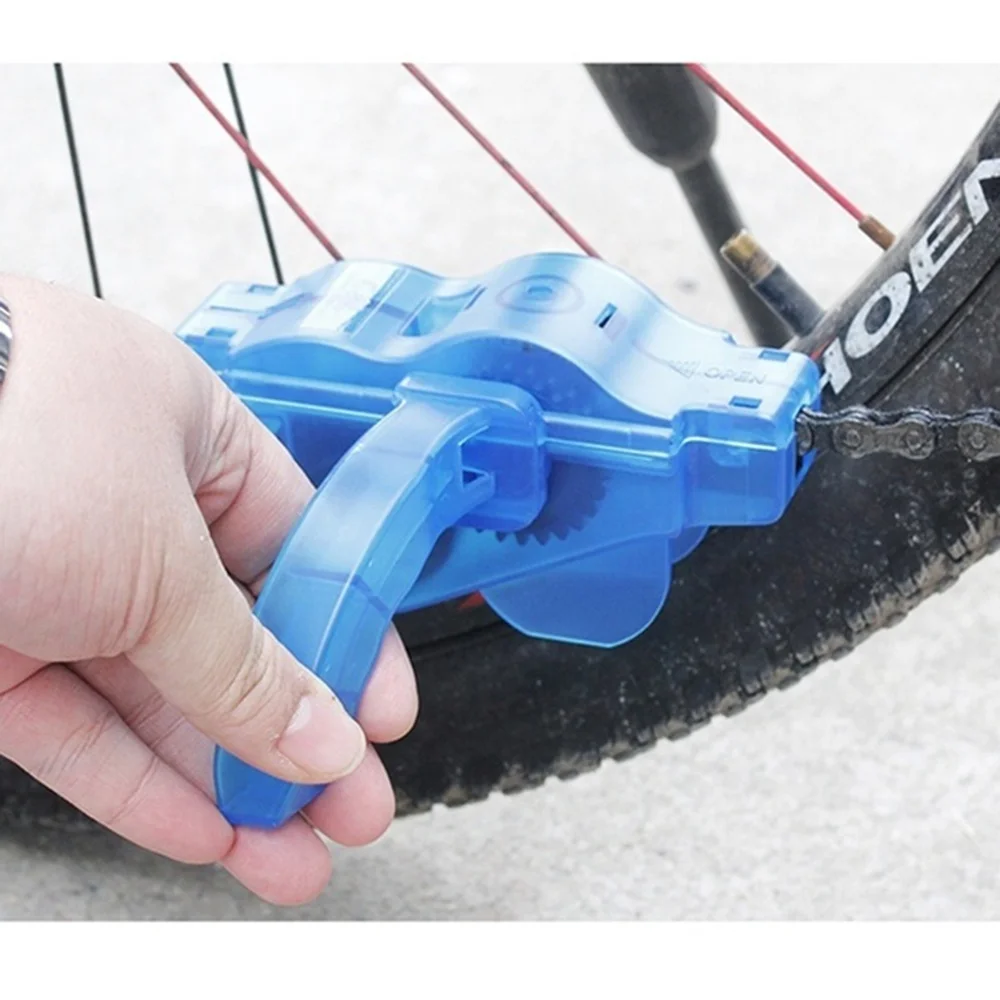 Blue Bicycle Chain Cleaner Tool with Rotating Brushes 4 Blue Bicycle Chain Cleaner Tool with Rotating Brushes - Image 4