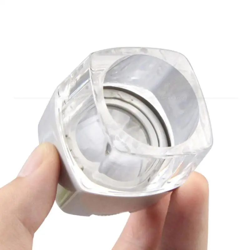 Vintage Desktop Magnifying Glass with 8X Zoom 4 Vintage Desktop Magnifying Glass with 8X Zoom - Image 4