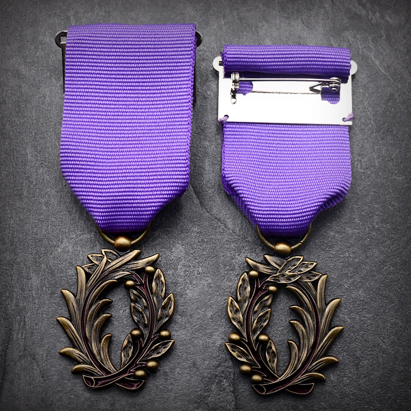 French Palm Leaf Honor Brooch 30x37mm 8 French Palm Leaf Honor Brooch 30x37mm - Image 8