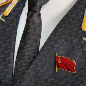 H89d54d80925a4f7a92e251837948ae51w