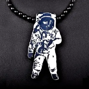 Wooden Astronaut Necklace for Men 11 HTB16cvlAeuSBuNjSsziq6zq8pXai