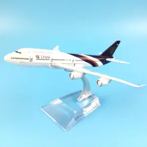 Thai Airways Boeing 747 Diecast Model 1:400 Scale 8 HTB1ERQHaJfvK1RjSszhq6AcGFXaO
