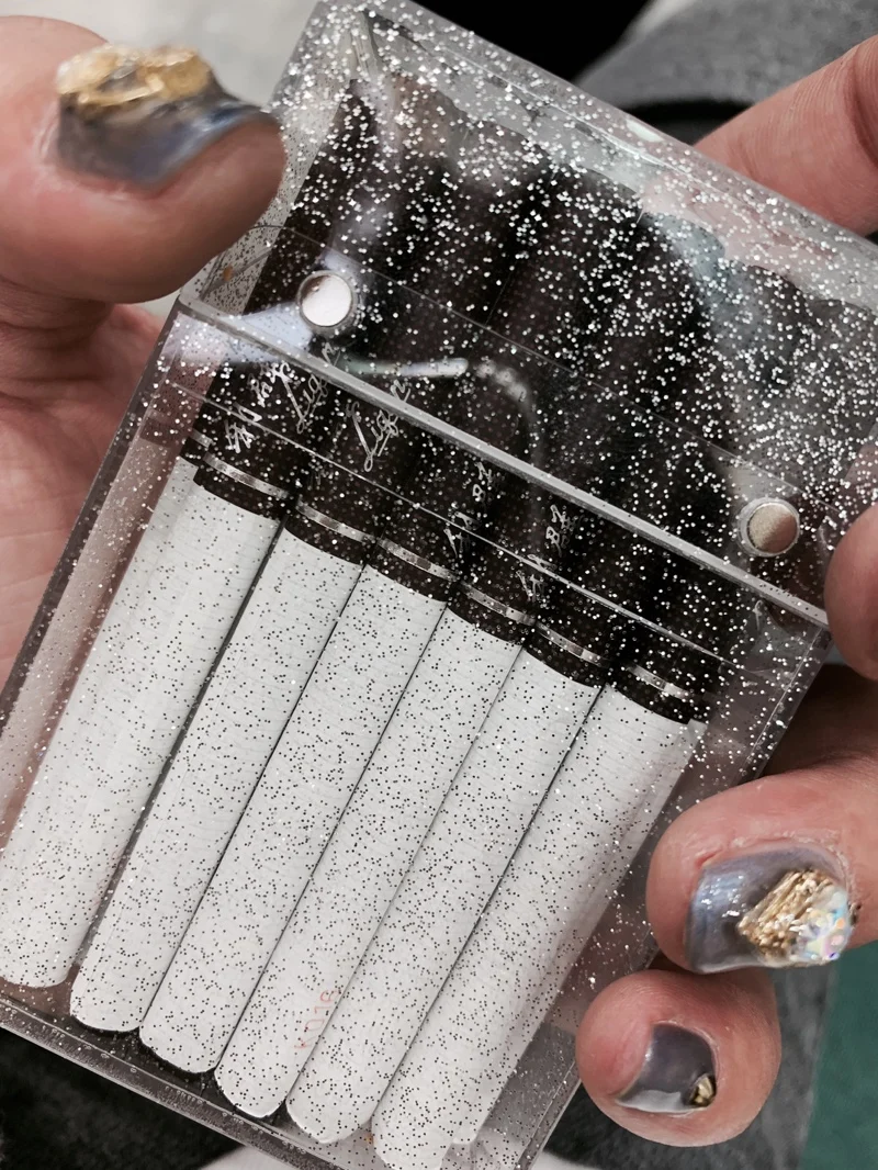 Sparkling Transparent Acrylic Cigarette Case 5 Sparkling Transparent Acrylic Cigarette Case - Image 5