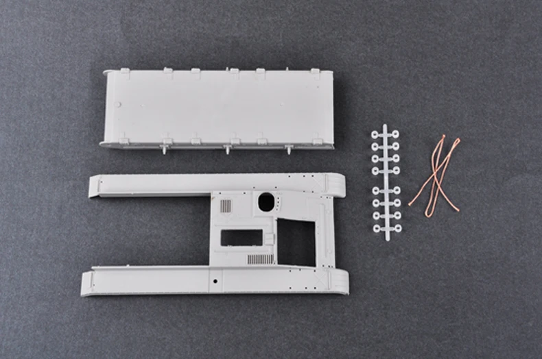 PLZ-83A 1:35 Scale Military Model Kit 6 PLZ-83A 1:35 Scale Military Model Kit - Image 6