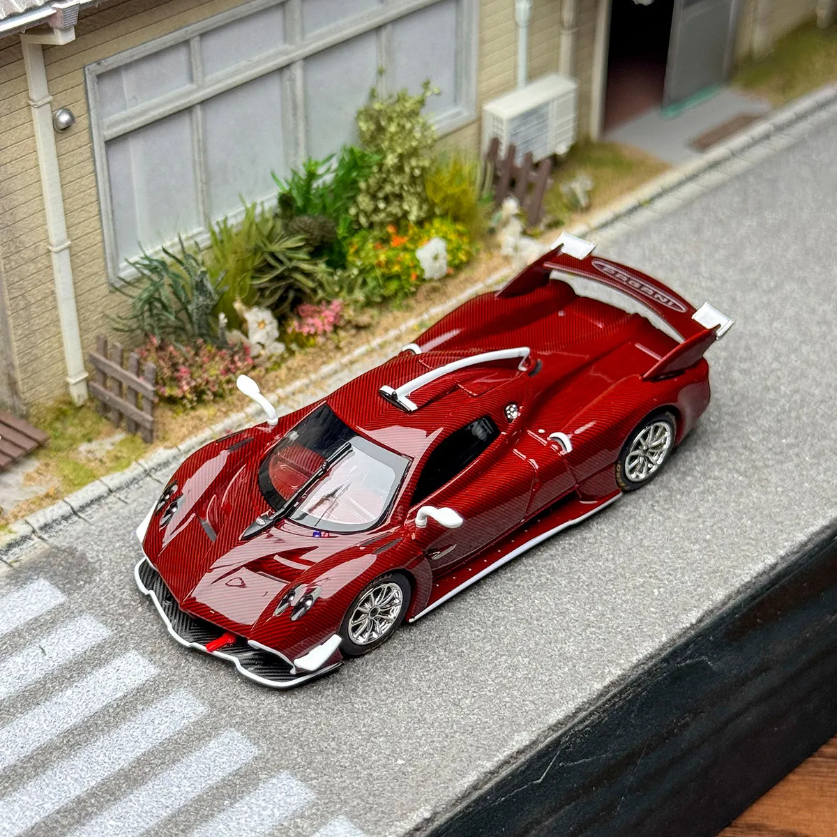 1:64 Pagani Huayra R Diecast Model 6 1:64 Pagani Huayra R Diecast Model - Image 6