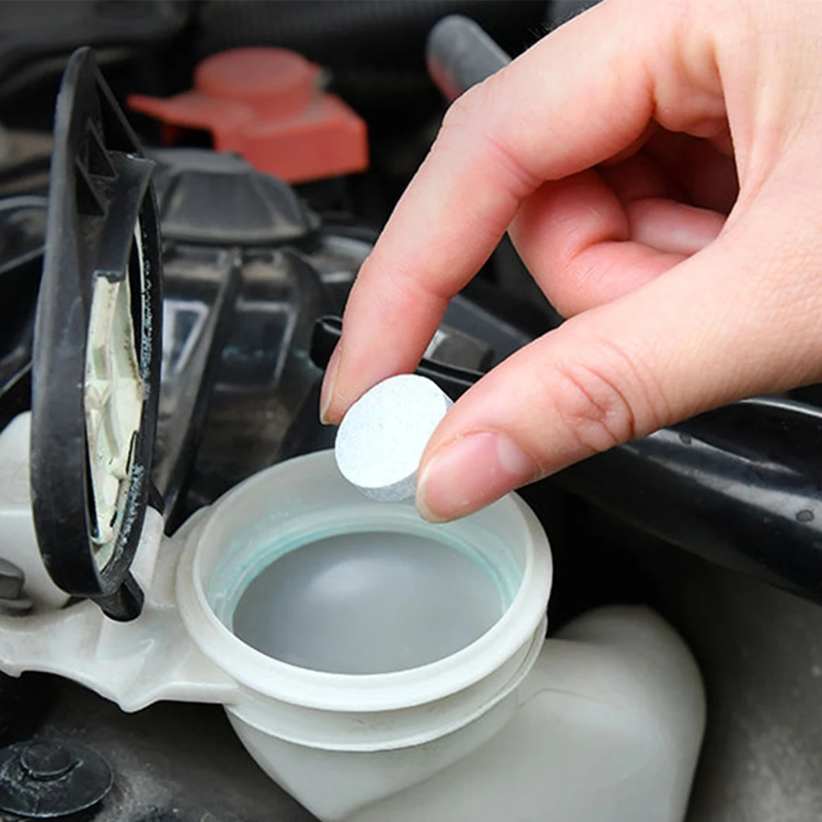 Blue White Windshield Cleaner Tablets, 80 pcs 4 Blue White Windshield Cleaner Tablets, 80 pcs - Image 4