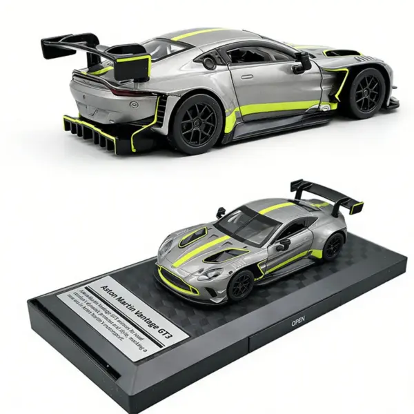 Aston Martin Vantage 限定100台　1/43 TEC-TOY Aston Martin Vantage 1:43 die-cast, green. - Vestergaard Group