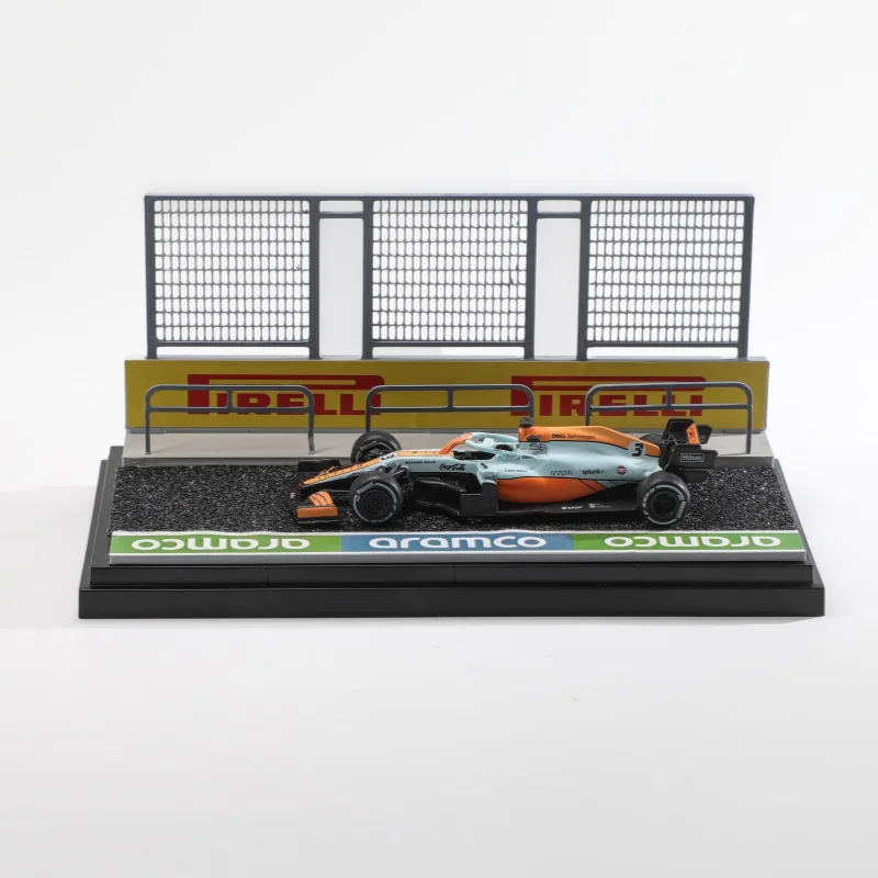 1:64 F1 Pit Lane Scene Collectible Model 3 1:64 F1 Pit Lane Scene Collectible Model - Image 3