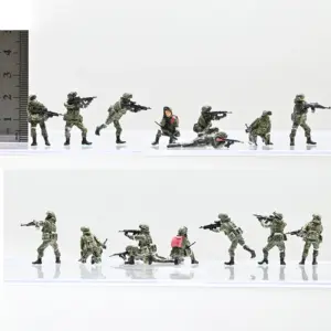 8-Pack 1/72 Scale Russian Combat Soldiers Set