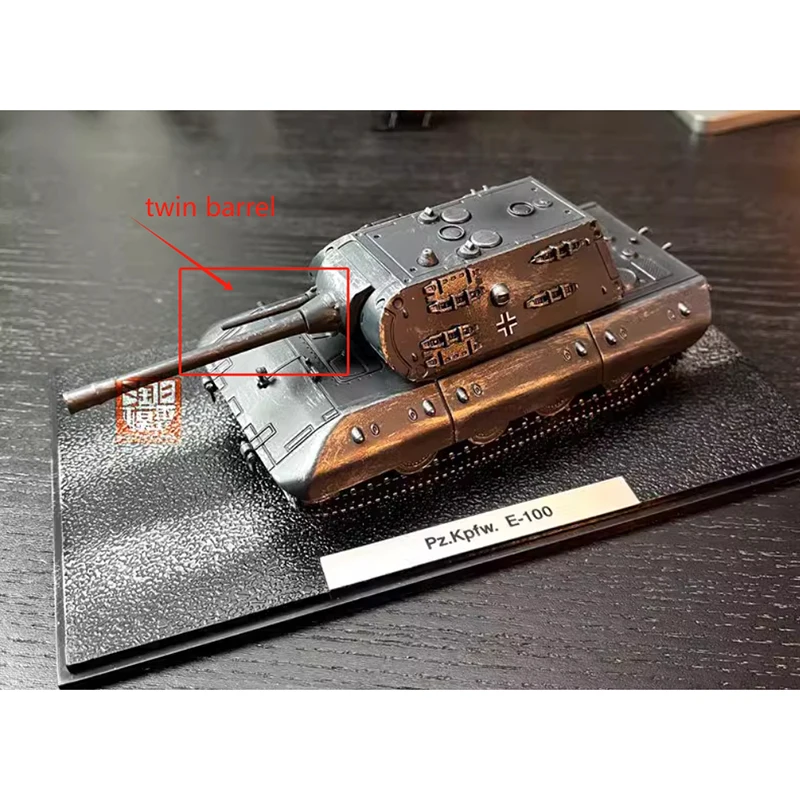 German Pz.Kpfw E-100 Tank Model 1:72 Scale 7 German Pz.Kpfw E-100 Tank Model 1:72 Scale - Image 7