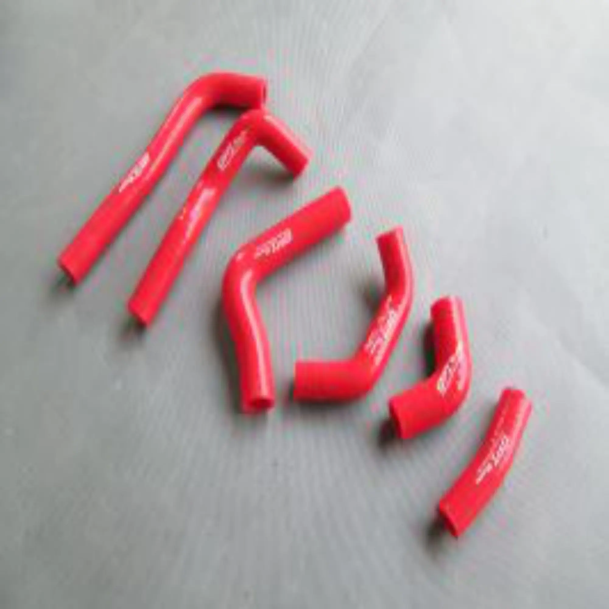 Red Silicone Radiator Hose Kit for Honda CRF450R 2002-2004 5 Red Silicone Radiator Hose Kit for Honda CRF450R 2002-2004 - Image 5