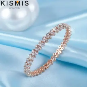 Elegant Crystal Bracelet with Geometric Links