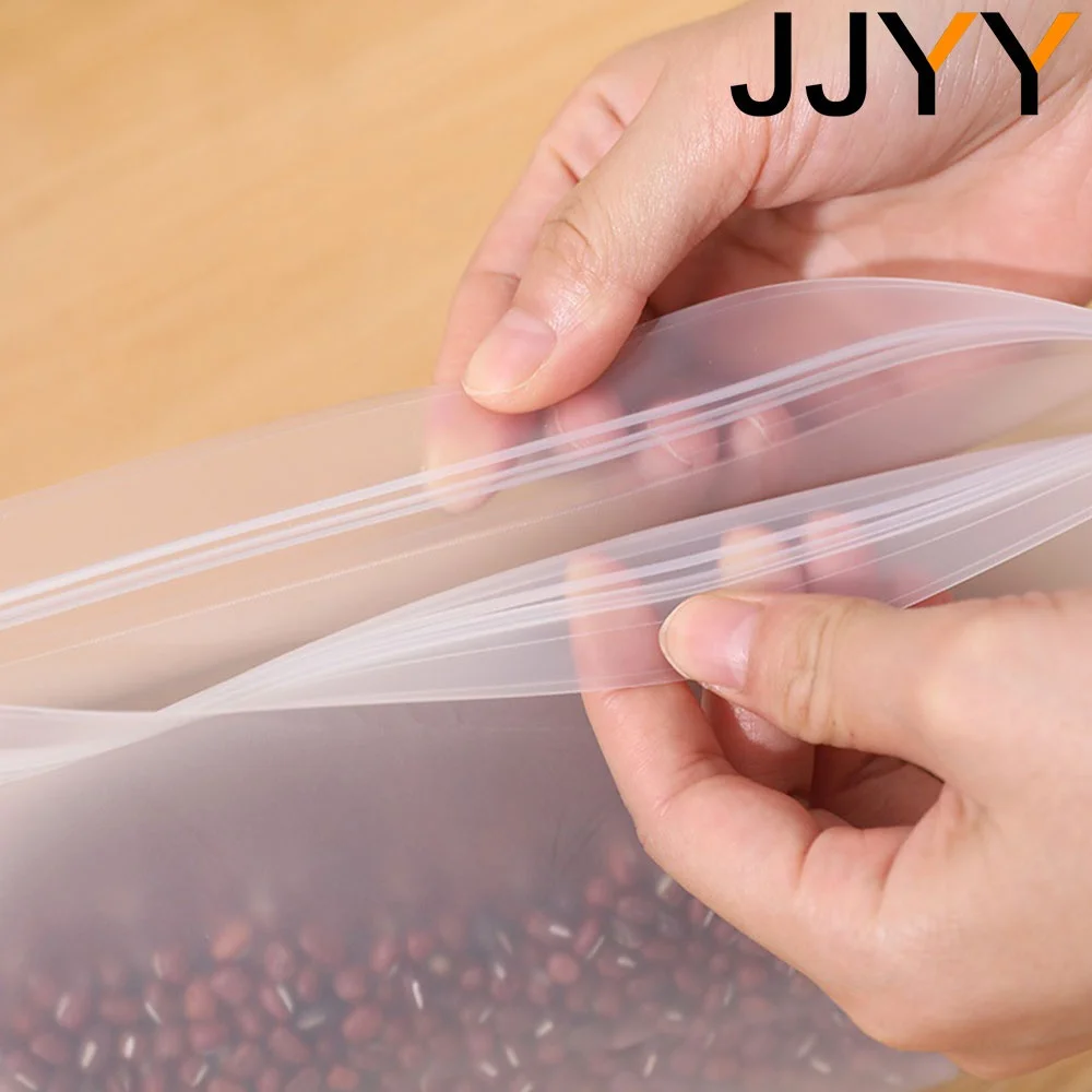 Reusable EVA Food Storage Bags Set in Four Sizes 3 Reusable EVA Food Storage Bags Set in Four Sizes - Image 3