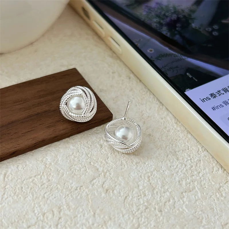 Vintage Pearl Stud Earrings with Copper Setting 4 Vintage Pearl Stud Earrings with Copper Setting - Image 4