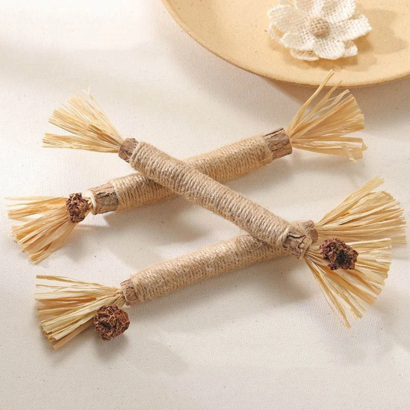 Natural Wooden Cat-Teasing Toy Set 2 Natural Wooden Cat-Teasing Toy Set - Image 2