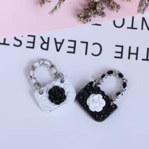 Miniature Dollhouse Handbag in Black and White 10 S1d0c8ac7974f4084b64a2416041c3957j