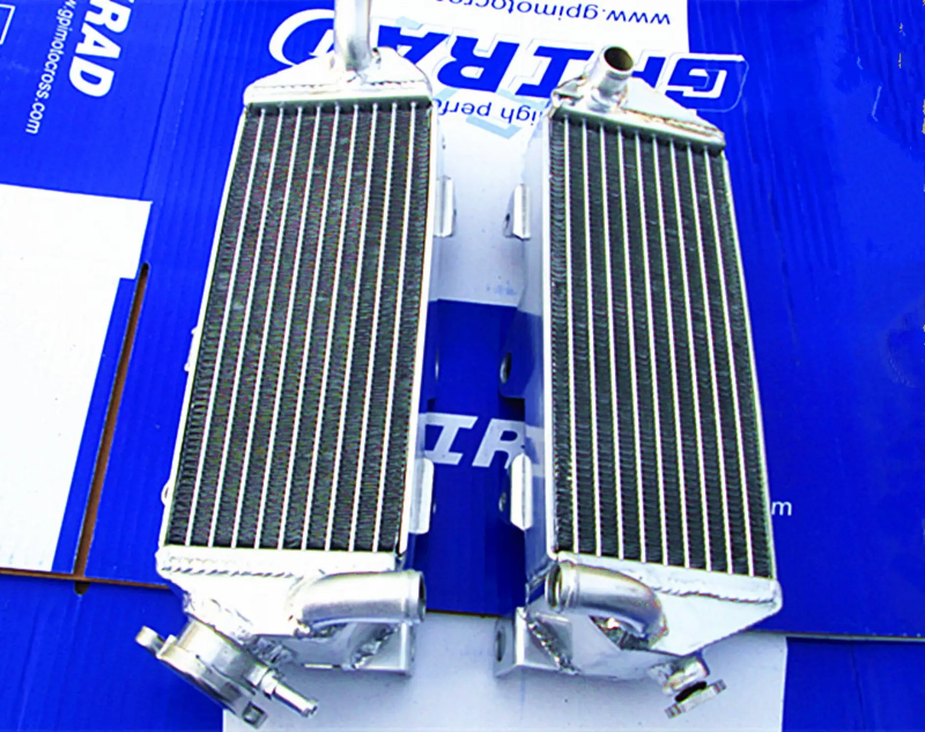 High-Performance Aluminum Radiators for Kawasaki KX250 6 High-Performance Aluminum Radiators for Kawasaki KX250 - Image 6